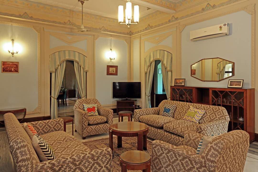 Royal Oasis Hotel Wankaner Bagian luar foto